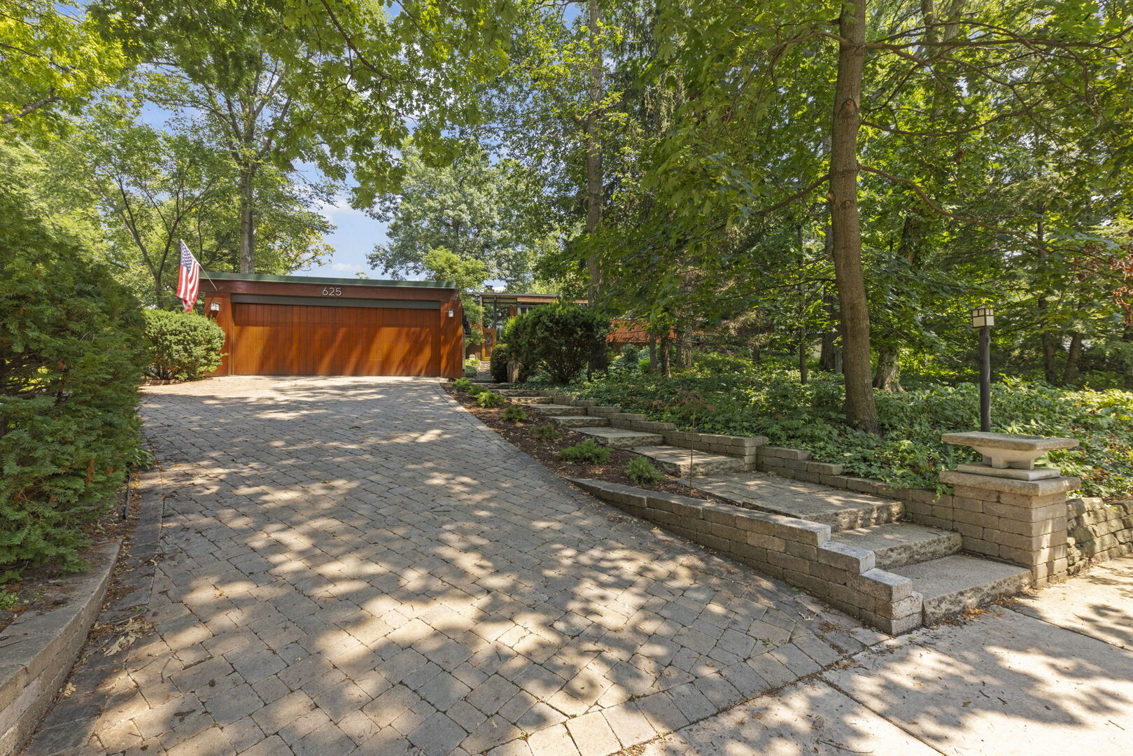 625 Midway Park Glen Ellyn IL 60137