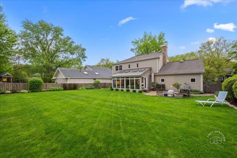 924 Royal Blackheath Court Naperville IL 60563