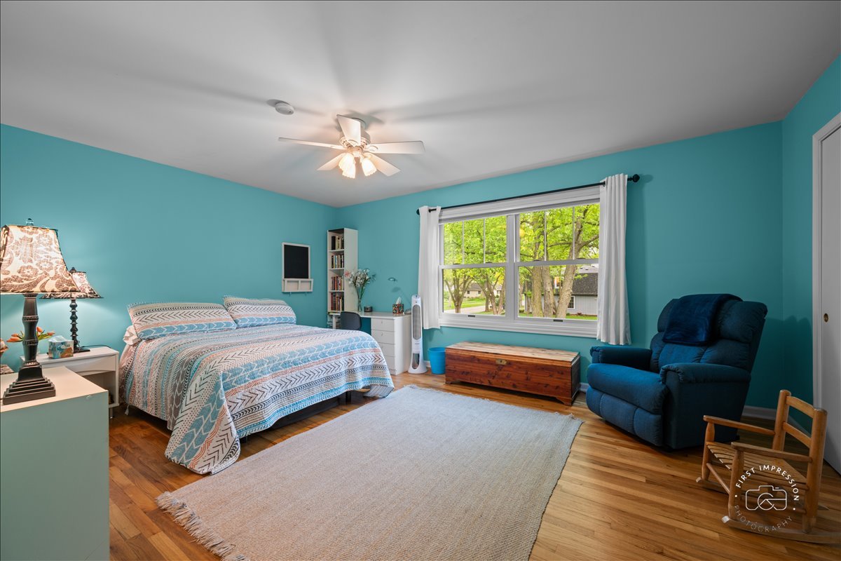 924 Royal Blackheath Court Naperville IL 60563