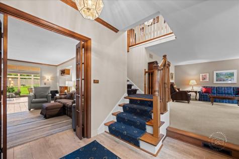 924 Royal Blackheath Court Naperville IL 60563
