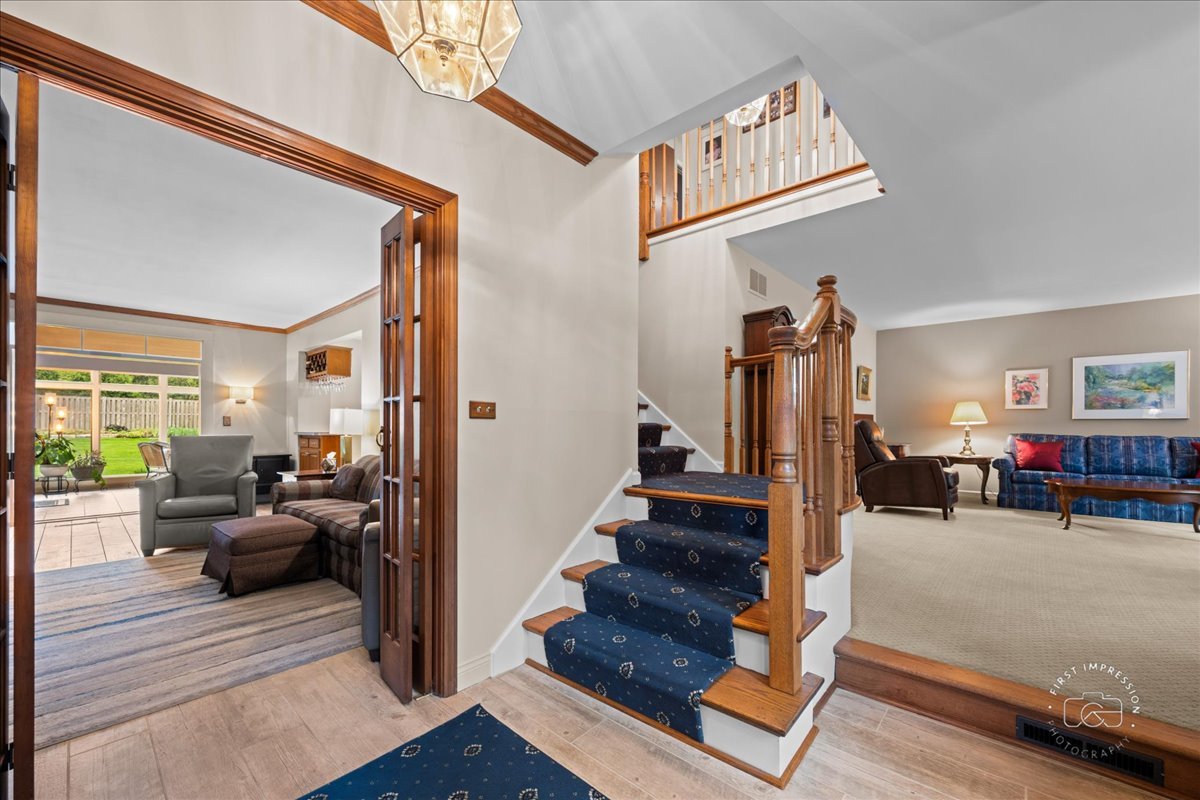924 Royal Blackheath Court Naperville IL 60563