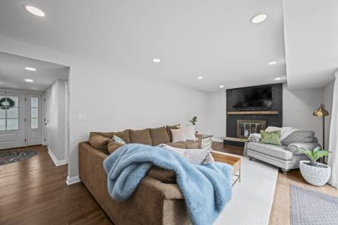 1505 South Kennicott Avenue Arlington Heights IL 60005