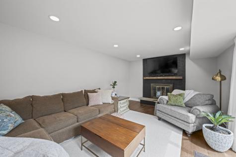1505 South Kennicott Avenue Arlington Heights IL 60005