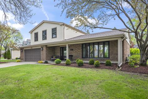 1505 South Kennicott Avenue Arlington Heights IL 60005