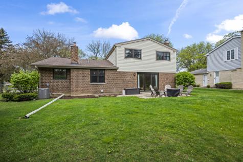 1505 South Kennicott Avenue Arlington Heights IL 60005