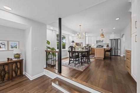 1505 South Kennicott Avenue Arlington Heights IL 60005