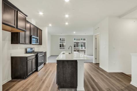 569 Yosemite Way Mundelein IL 60060
