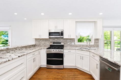 129 North Windsor Circle Bloomingdale IL 60108