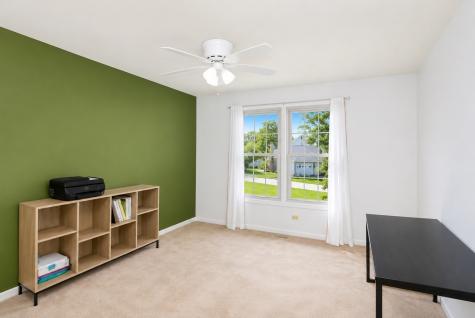 129 North Windsor Circle Bloomingdale IL 60108