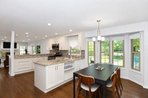 129 North Windsor Circle Bloomingdale IL 60108