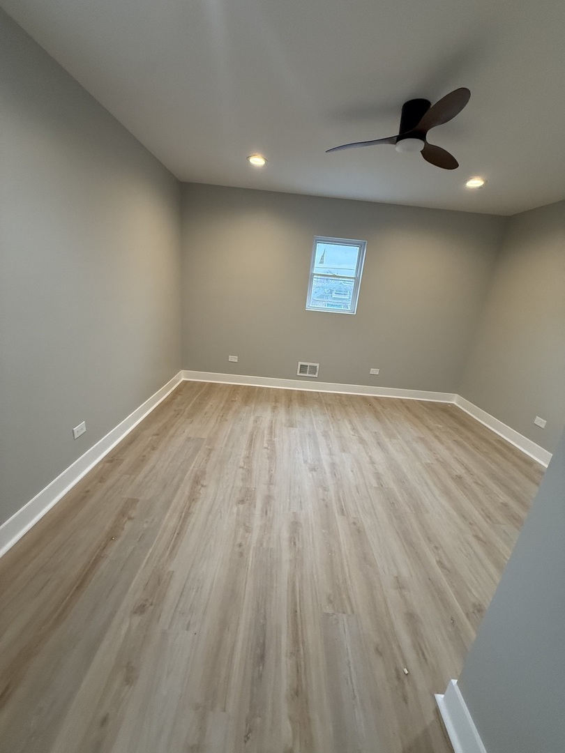 8219 South Honore Street Chicago IL 60620
