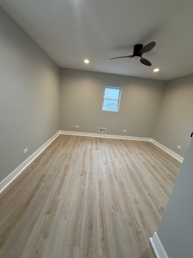 8219 South Honore Street Chicago IL 60620
