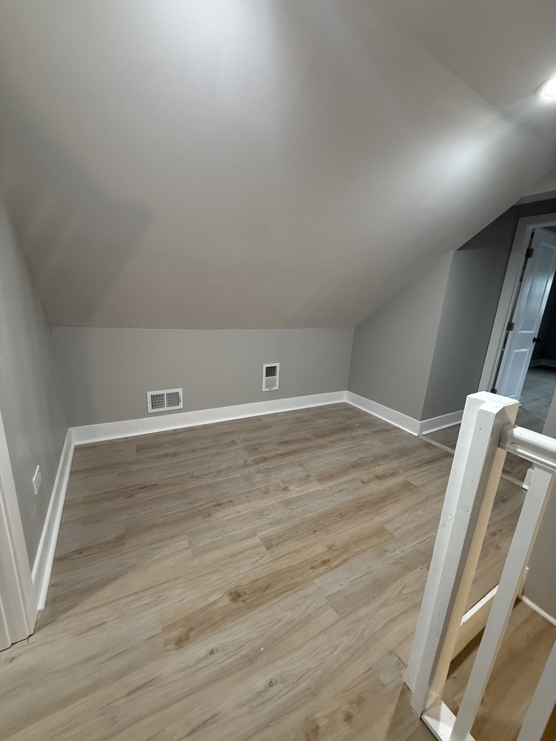 8219 South Honore Street Chicago IL 60620