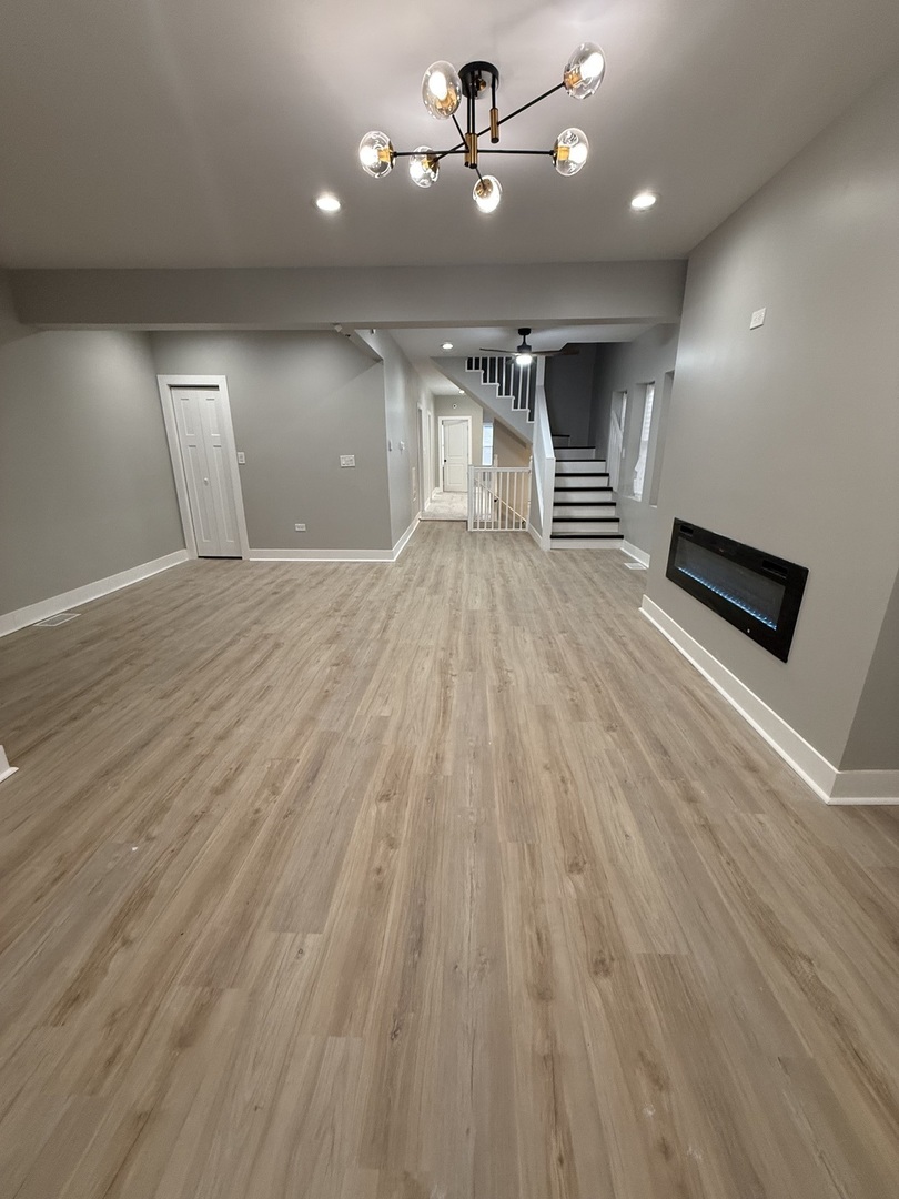 8219 South Honore Street Chicago IL 60620
