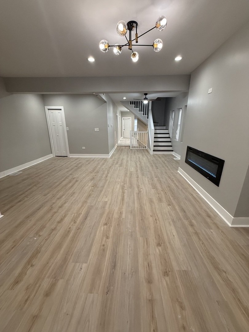 8219 South Honore Street Chicago IL 60620