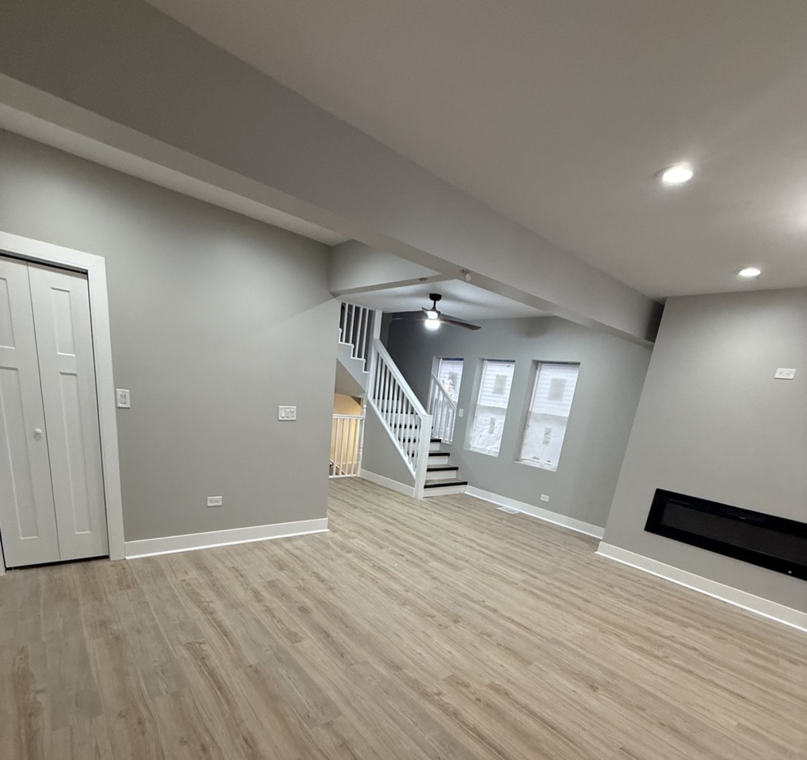 8219 South Honore Street Chicago IL 60620