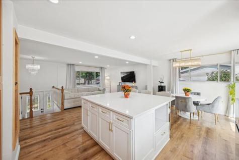 25 North Prindle Avenue Arlington Heights IL 60004