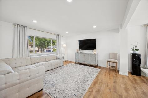 25 North Prindle Avenue Arlington Heights IL 60004