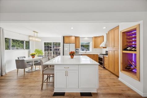 25 North Prindle Avenue Arlington Heights IL 60004