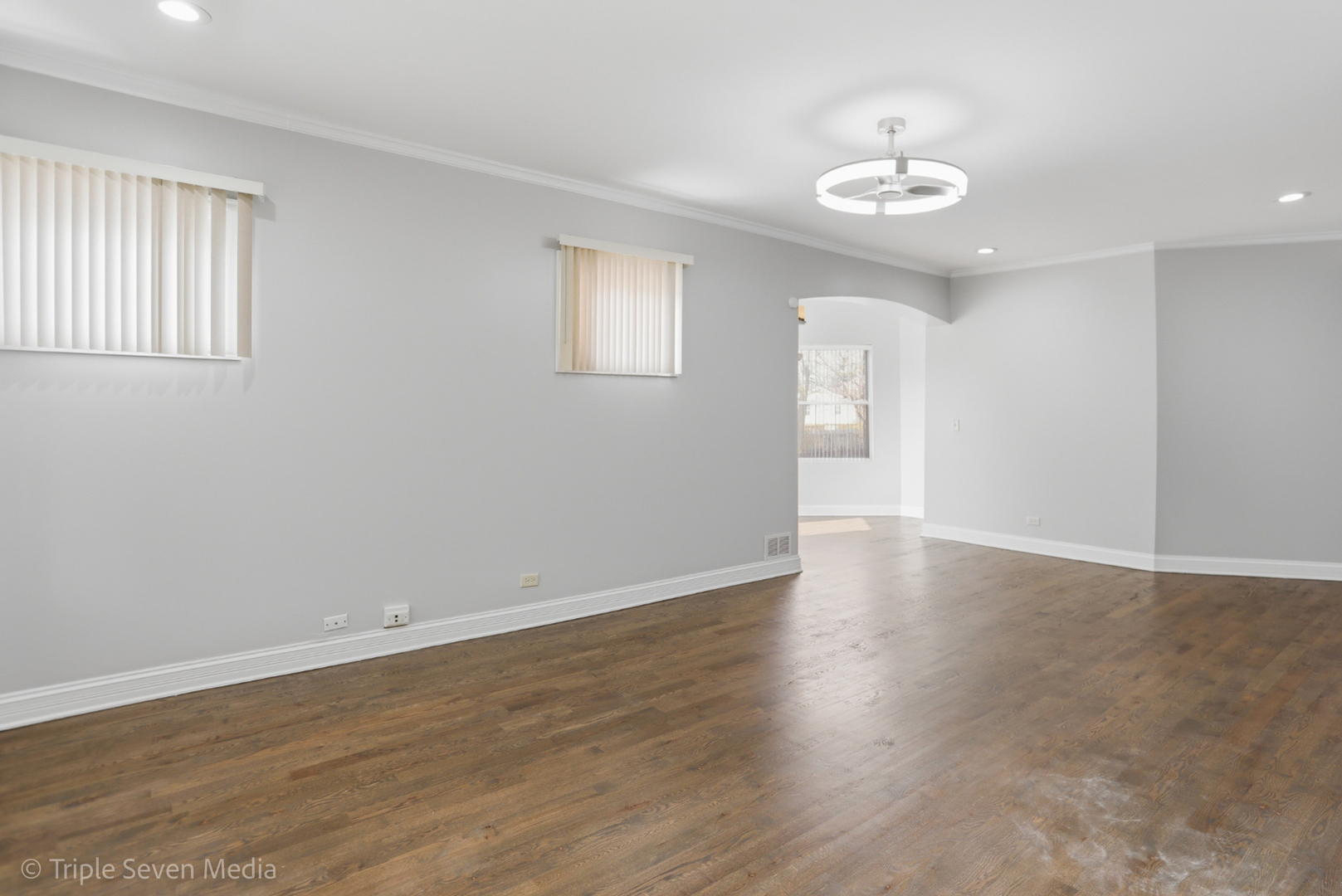 11326 South Parnell Avenue Chicago IL 60628