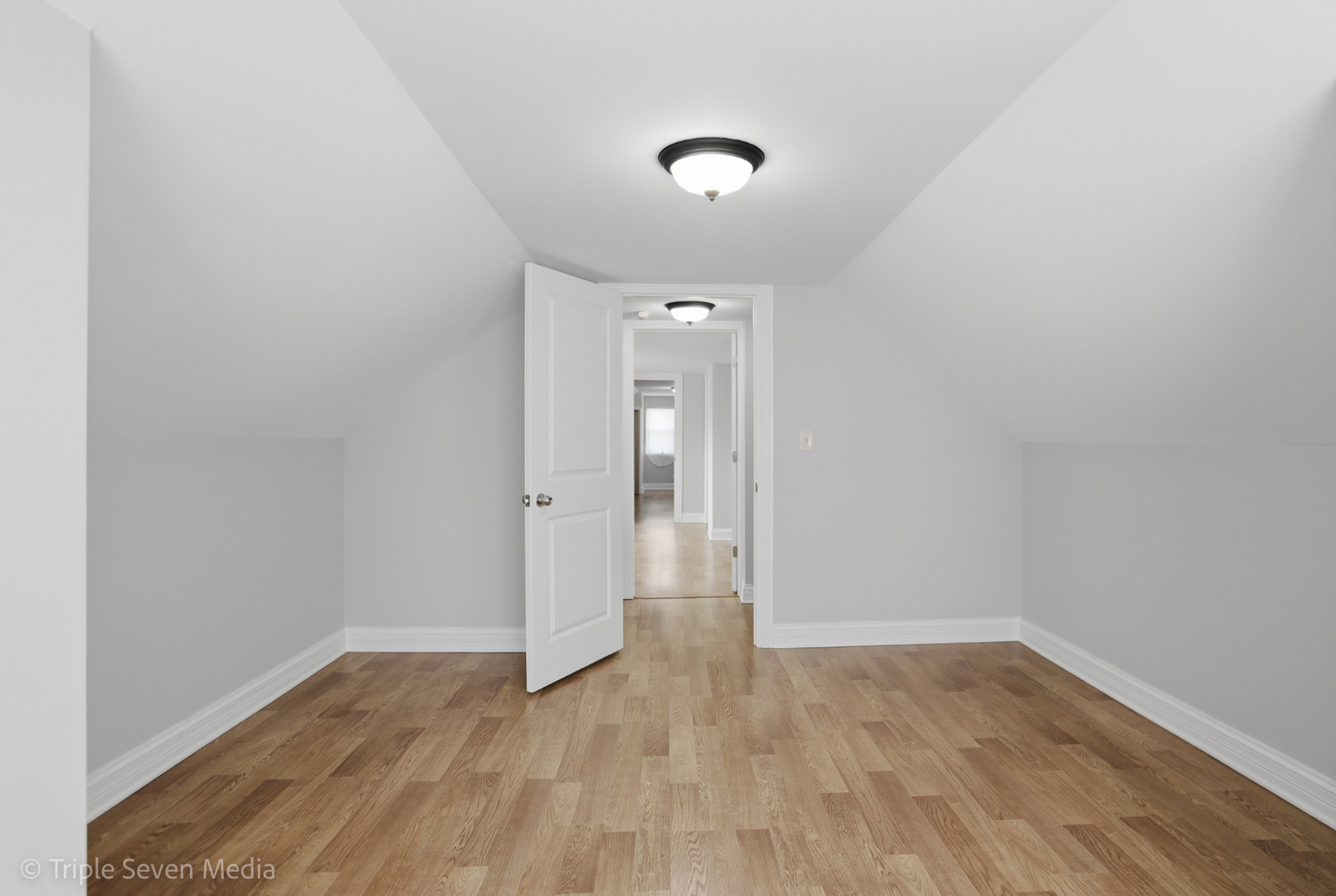 11326 South Parnell Avenue Chicago IL 60628