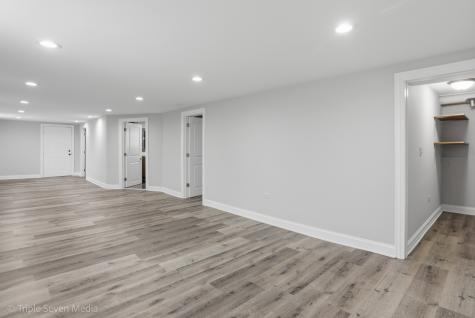 11326 South Parnell Avenue Chicago IL 60628