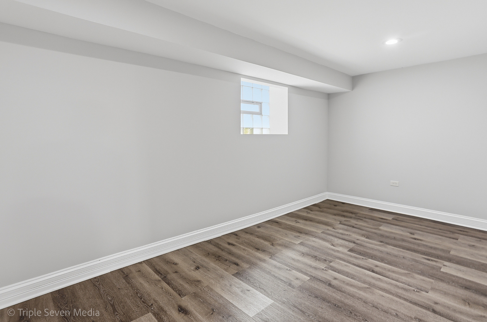 11326 South Parnell Avenue Chicago IL 60628