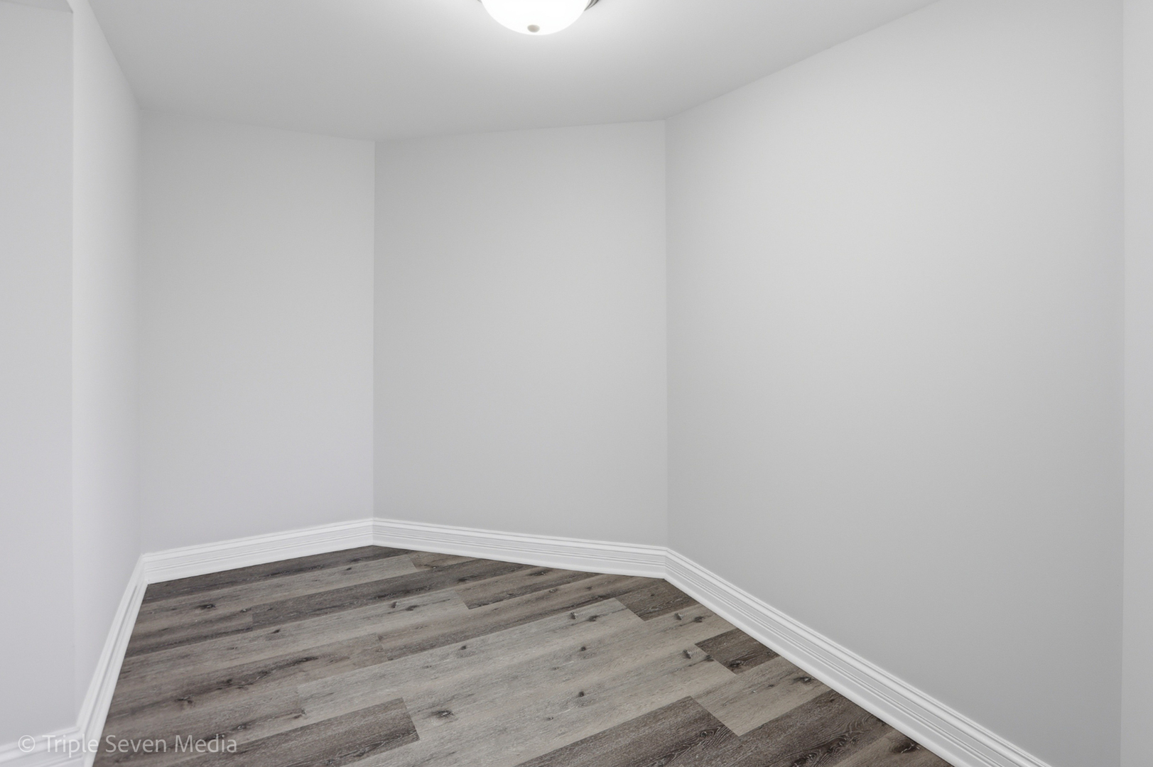 11326 South Parnell Avenue Chicago IL 60628