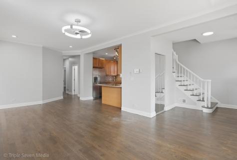 11326 South Parnell Avenue Chicago IL 60628