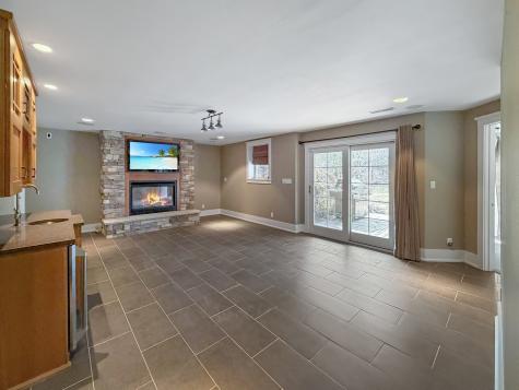 1121 Lawn Place Freeport IL 61032