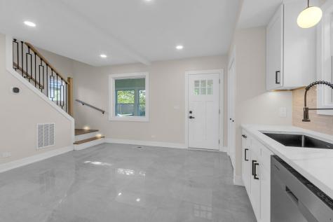 11247 South Central Park Avenue Chicago IL 60655
