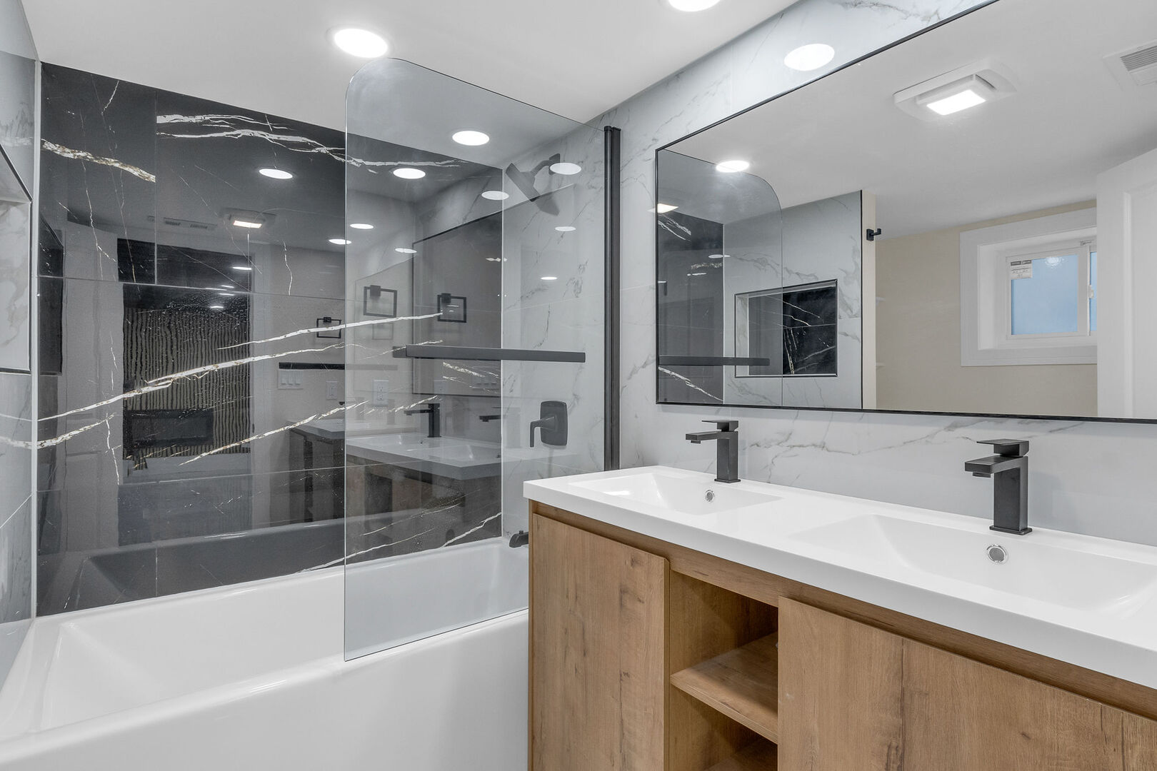 11247 South Central Park Avenue Chicago IL 60655