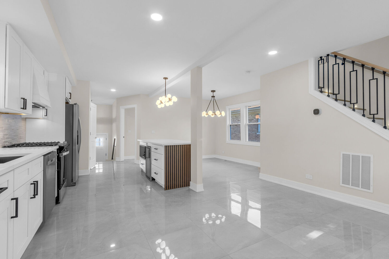 11247 South Central Park Avenue Chicago IL 60655