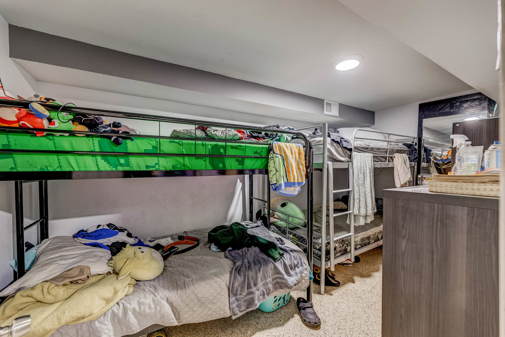 5546 South Richmond Street Chicago IL 60629