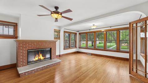 407 North Pine Avenue Arlington Heights IL 60004