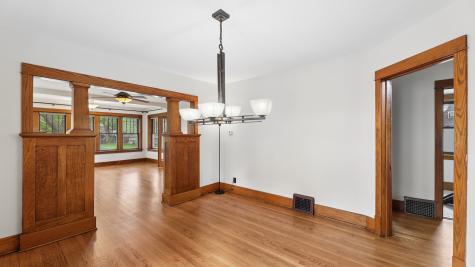 407 North Pine Avenue Arlington Heights IL 60004