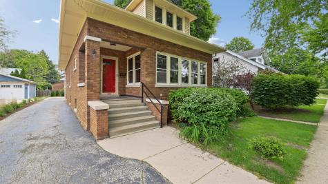 407 North Pine Avenue Arlington Heights IL 60004