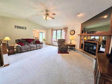 6090 Chatsworth Drive Rockford IL 61109