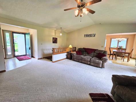 6090 Chatsworth Drive Rockford IL 61109