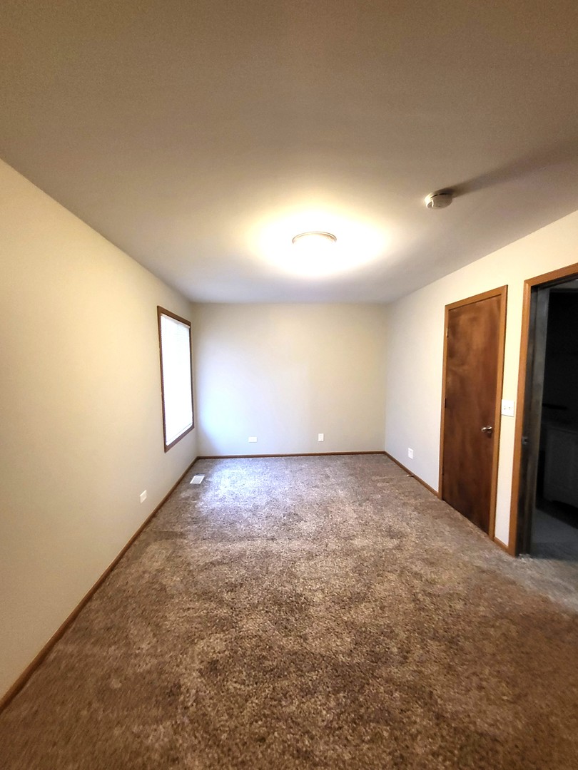 1740 Cumberland Road Aurora IL 60504