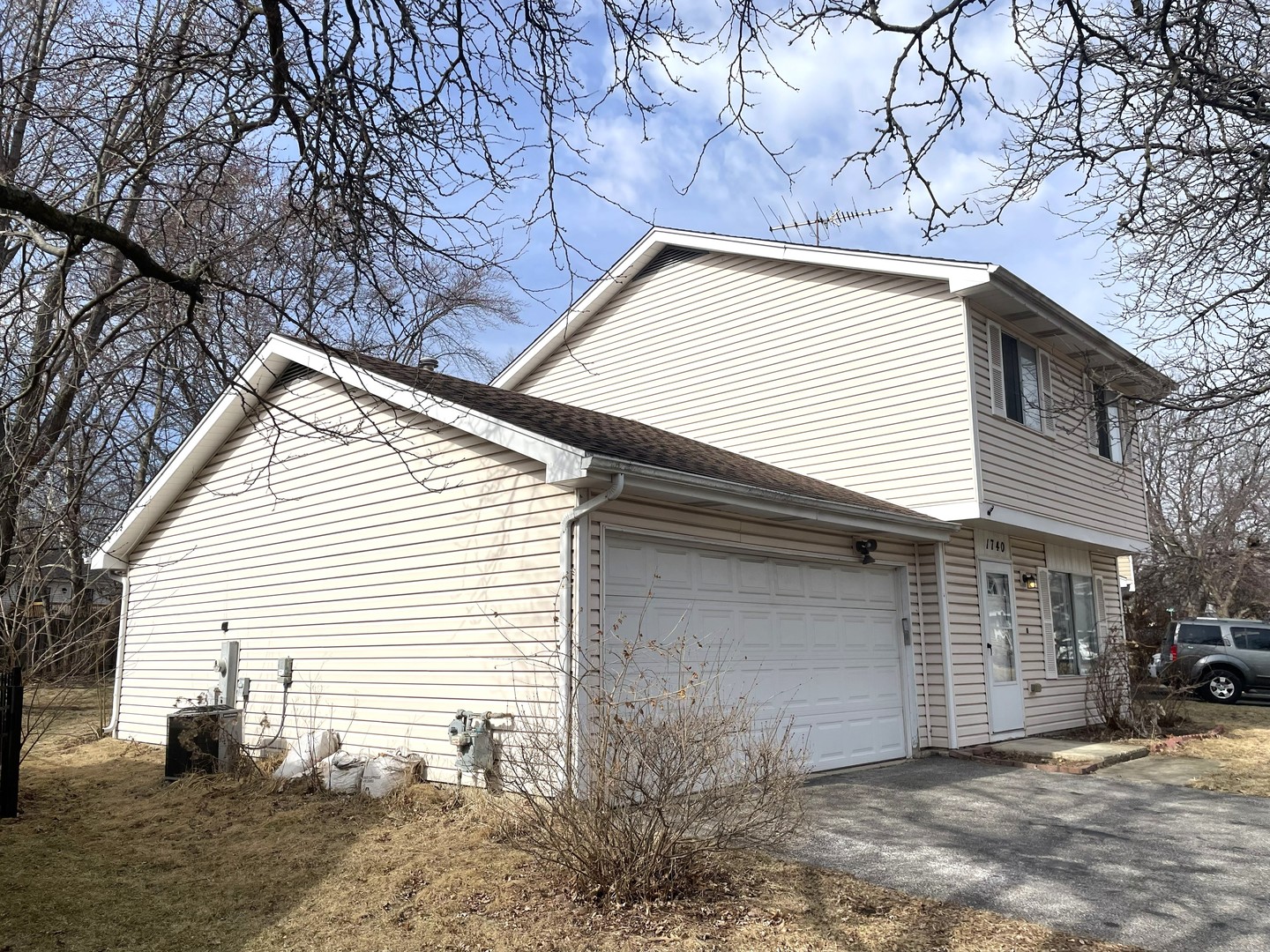 1740 Cumberland Road Aurora IL 60504