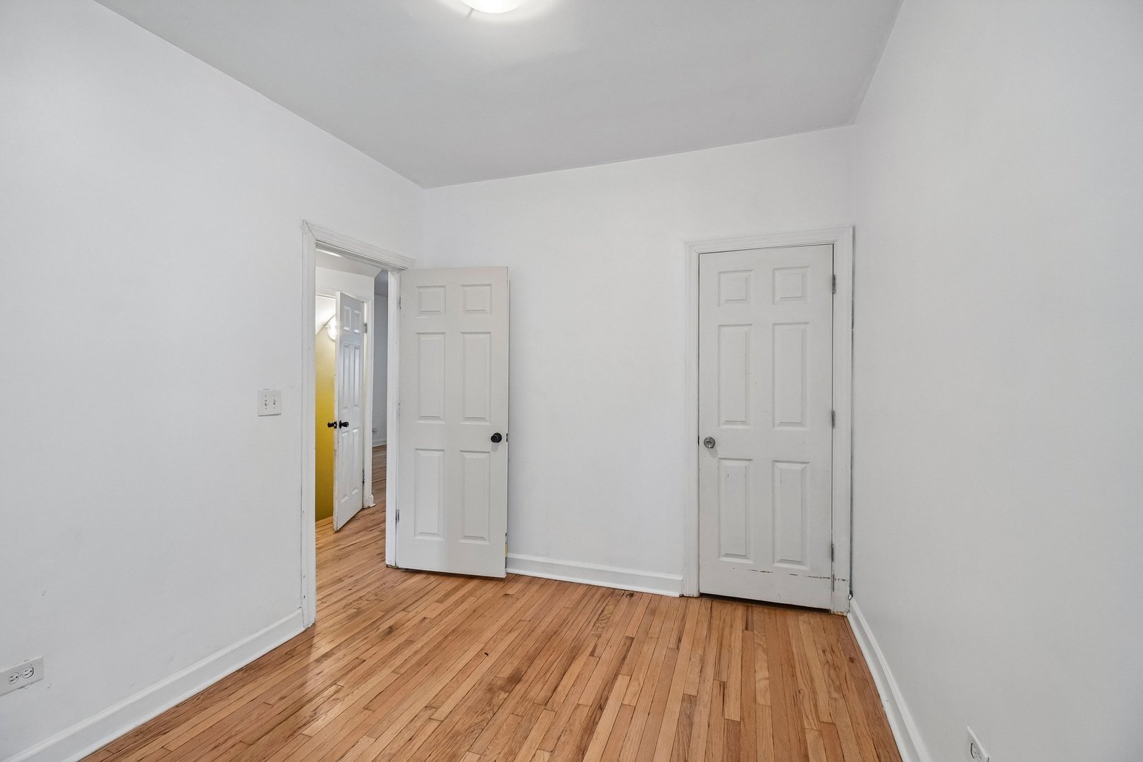 6337 South Rockwell Street Chicago IL 60629