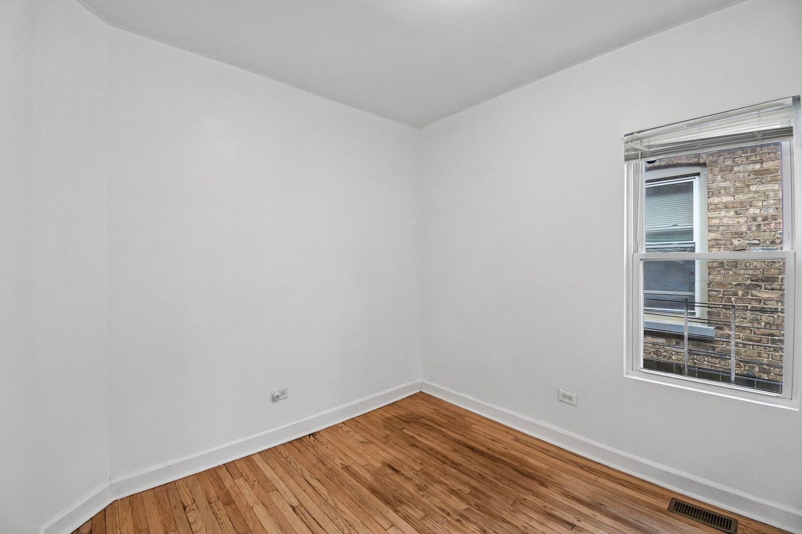 6337 South Rockwell Street Chicago IL 60629