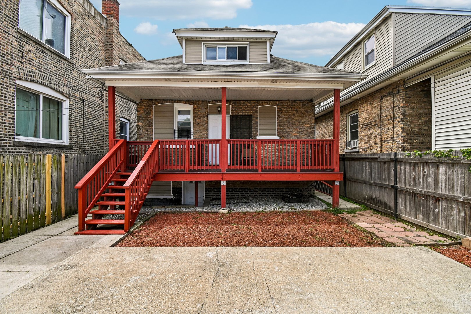 6337 South Rockwell Street Chicago IL 60629