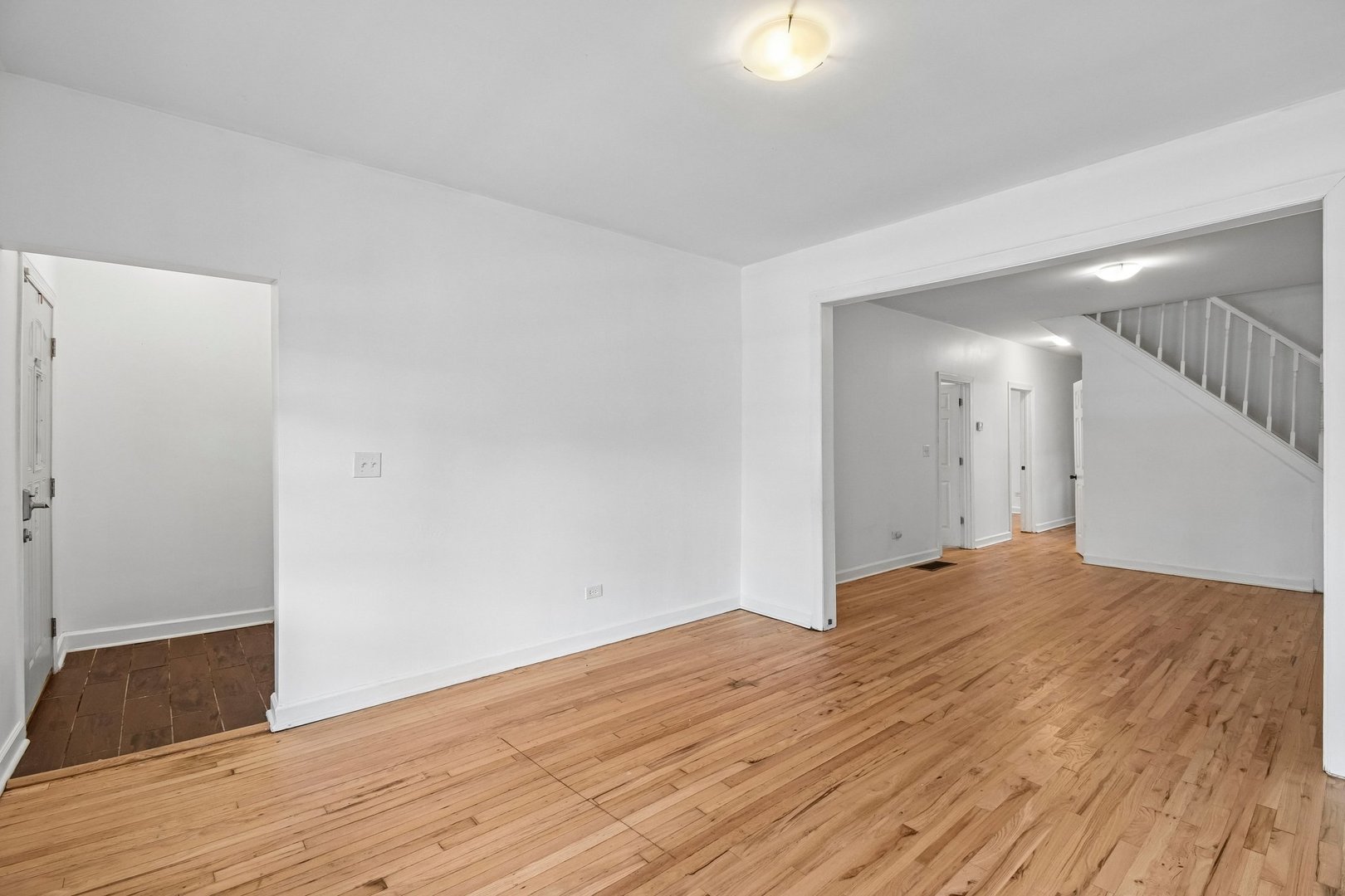 6337 South Rockwell Street Chicago IL 60629