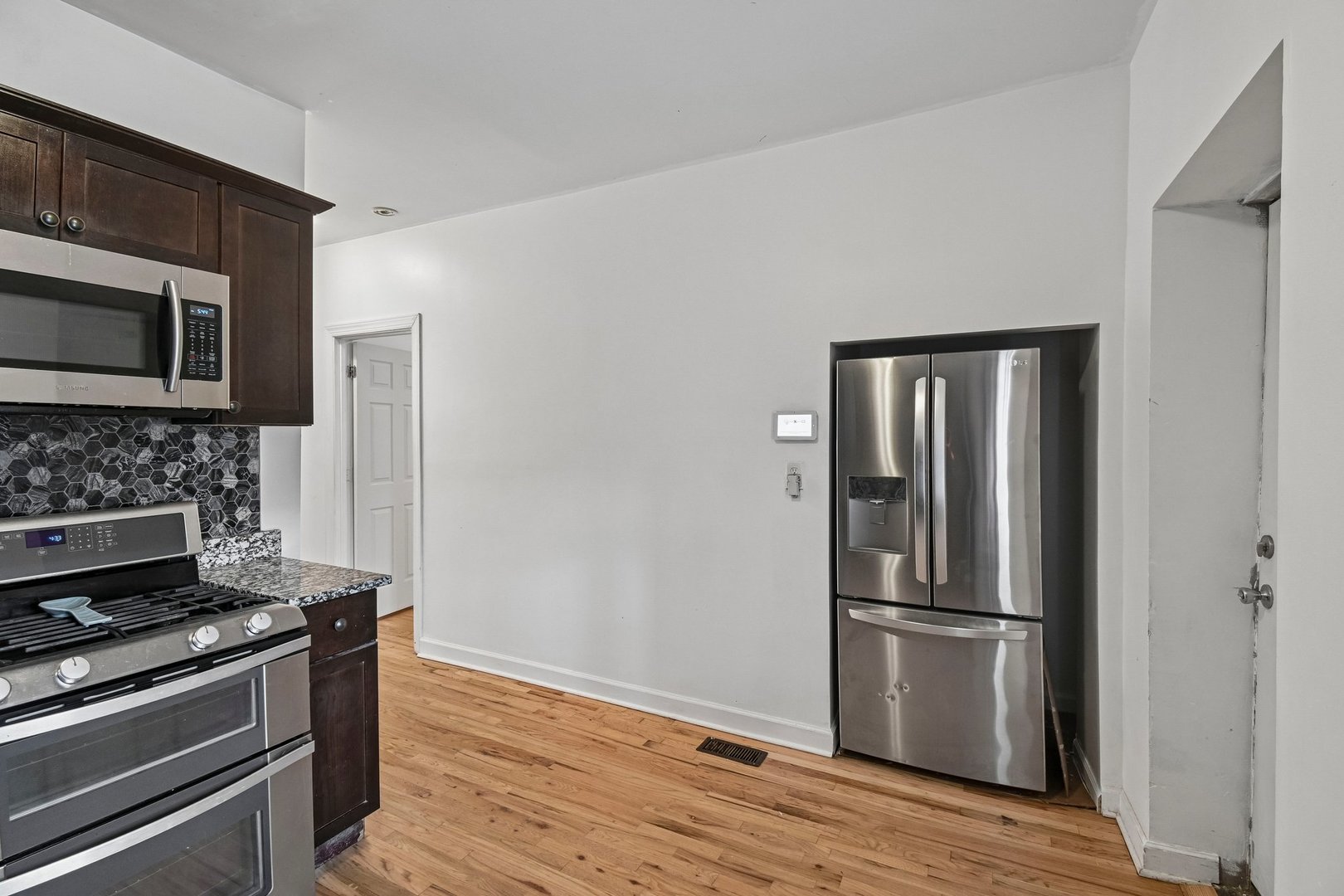 6337 South Rockwell Street Chicago IL 60629