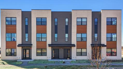 2229 Waters Edge Drive Schaumburg IL 60173
