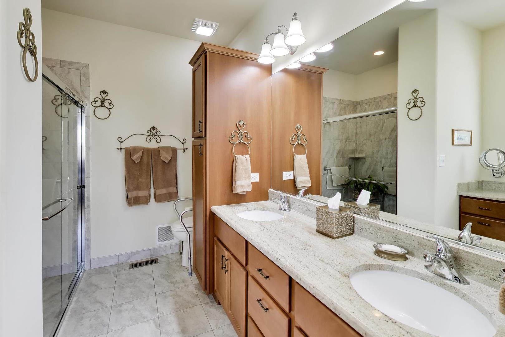 1126 Oak Point Court Antioch IL 60002