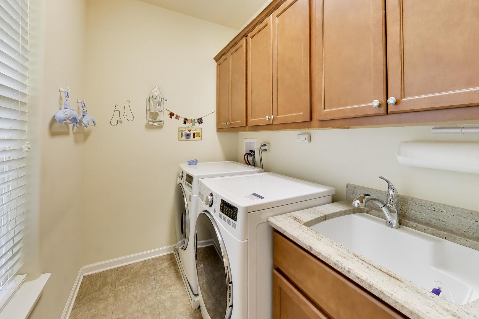 1126 Oak Point Court Antioch IL 60002
