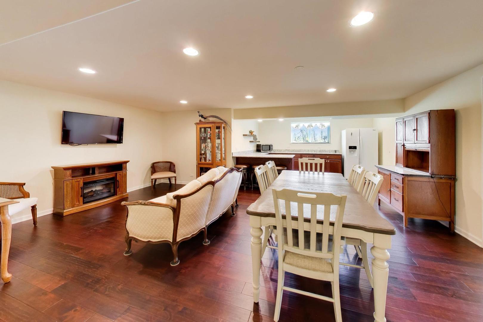 1126 Oak Point Court Antioch IL 60002